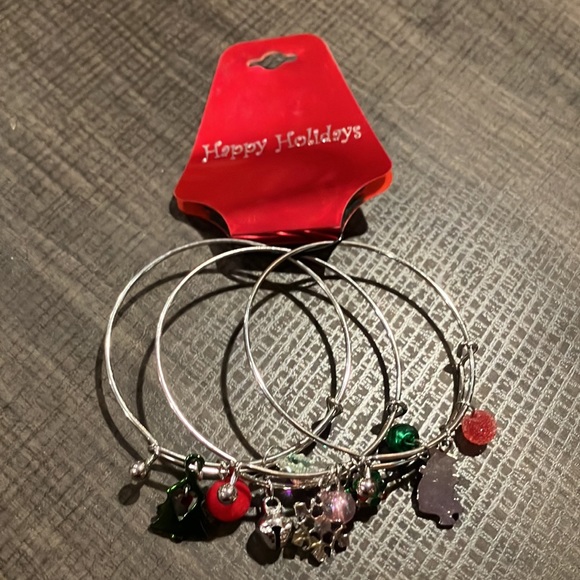 3 Holiday Charm Bracelets NWT snowman ornament tree snowflake star bell - Picture 1 of 6